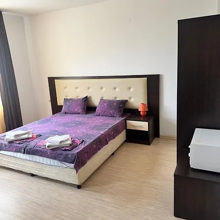 Kremena In Sv With Swimming Pool Къща за гости