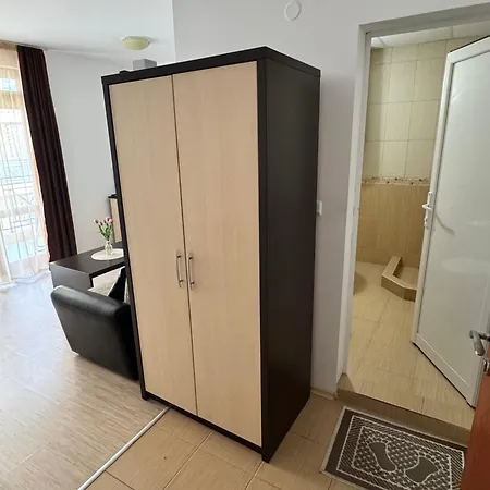Къща за гости Kremena In Sv With Swimming Pool Свети Влас