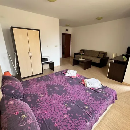 Къща за гости Kremena In Sv With Swimming Pool 4*