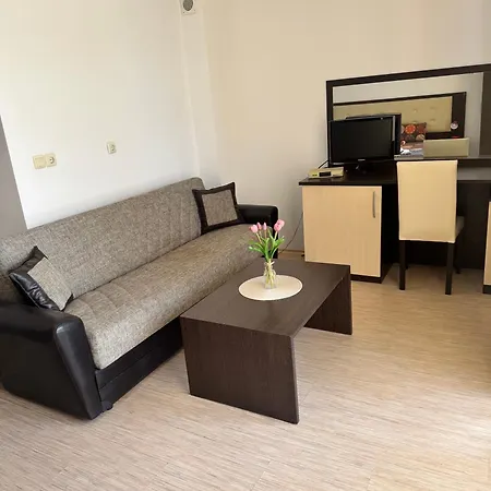 Kremena In Sv With Swimming Pool Къща за гости Свети Влас