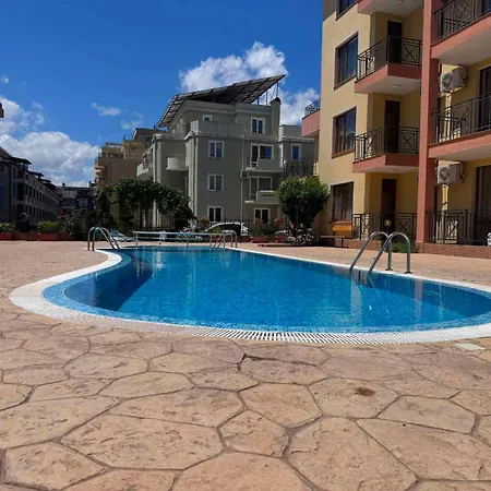 Къща за гости Kremena In Sv With Swimming Pool
